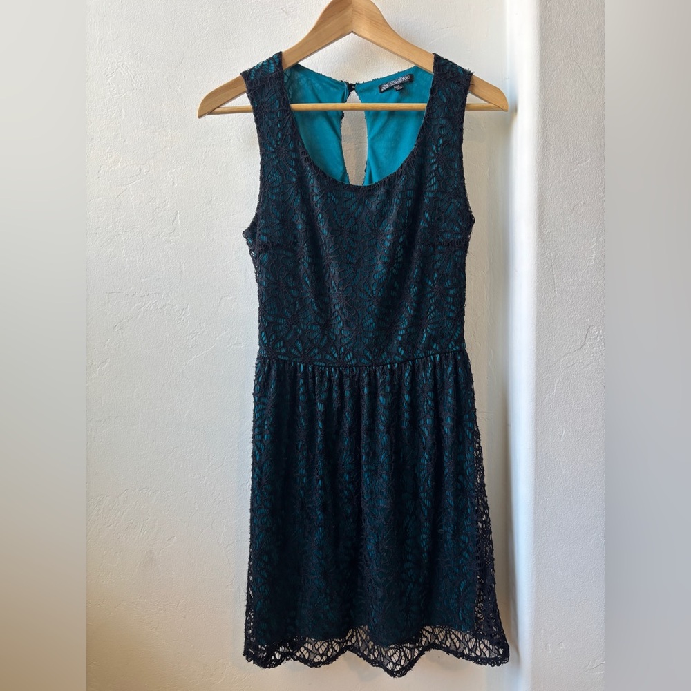 BeBop Teal and Black Sleeveless Lace Dress Size M Scoop Neck Size M